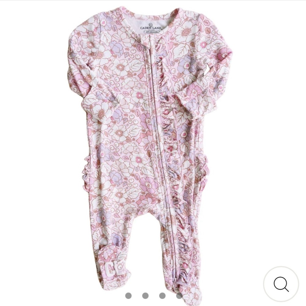 Caden Lane PENELOPE'S POPPIES RUFFLE ZIPPER FOOTIE